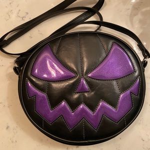 ✨FLASH SALE✨ Love pain and stitches bag